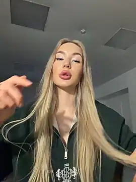 MaryDavies online show from April 4, 2026, 11:39 am