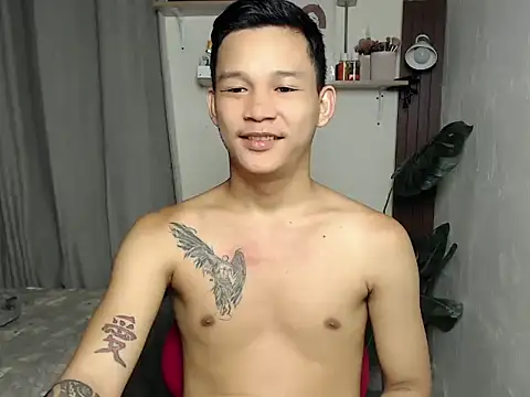 Snapshot of asianmonstercock05 chatting on April 12, 2026, 5:33 am asianmonstercock05 online show from April 12, 2026, 5:33 am