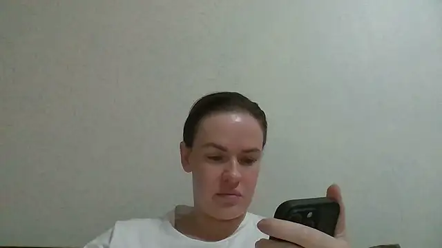 Veylonna online show from October 31, 2025, 6:37 pm