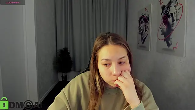 Al1ice Moures online show from October 24, 2025, 1:15 am