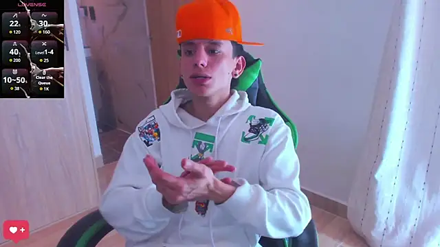 Snapshot of Skinny_batman chatting on November 19, 2025, 9:26 pm Skinny batman online show from November 19, 2025, 9:26 pm