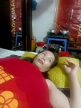 suka-bae online show from October 15, 2025, 3:38 am