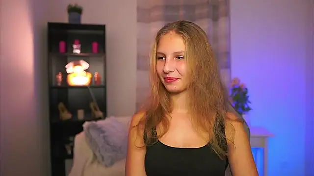 Snapshot of emmie_murray chatting on November 21, 2025, 7:13 pm emmie murray online show from November 21, 2025, 7:13 pm