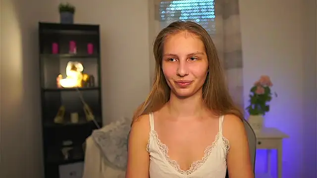 emmie murray online show from April 22, 2026, 1:40 pm