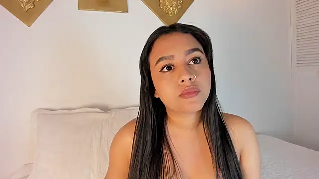 Snapshot of CharlottePetitte chatting on October 21, 2025, 8:52 pm CharlottePetitte online show from October 21, 2025, 8:52 pm