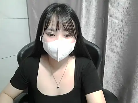 Lilybelle039 online show from September 25, 2025, 12:49 am