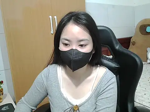 Lilybelle039 online show from November 28, 2025, 2:23 am