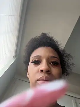 Snapshot of YeahhhitsBreezy chatting on February 11, 2026, 9:58 pm YeahhhitsBreezy online show from February 11, 2026, 9:58 pm