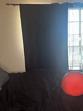 Snapshot of YeahhhitsBreezy chatting on February 26, 2026, 10:32 pm YeahhhitsBreezy online show from February 26, 2026, 10:32 pm