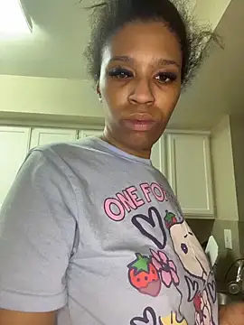 Snapshot of YeahhhitsBreezy chatting on February 10, 2026, 11:37 pm YeahhhitsBreezy online show from February 10, 2026, 11:37 pm