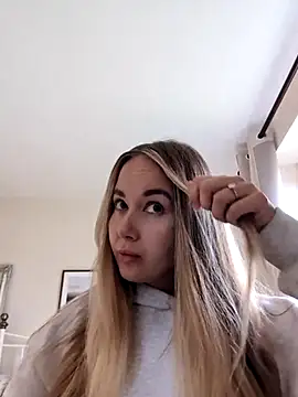 BarbieDolly x online show from October 30, 2025, 2:04 pm