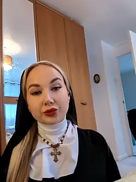 BarbieDolly x online show from October 31, 2025, 12:02 pm