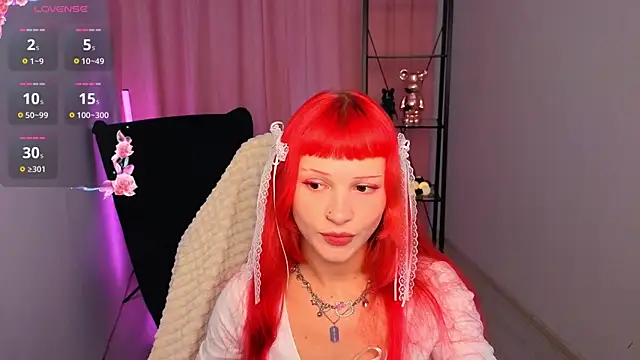 Snapshot of MonicaMilligan chatting on October 2, 2025, 2:09 pm MonicaMilligan online show from October 2, 2025, 2:09 pm