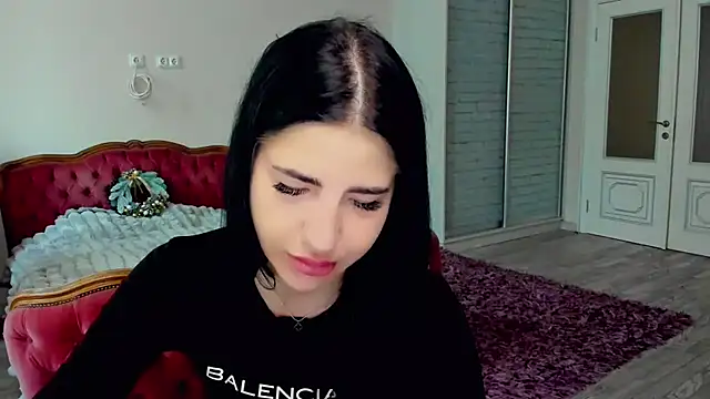 Malibu J online show from December 3, 2025, 8:47 am