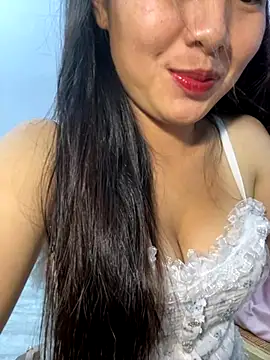 Lie liee online show from October 4, 2025, 1:34 pm