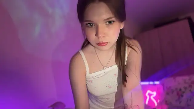 Snapshot of CandysRose chatting on November 6, 2025, 6:34 pm CandysRose online show from November 6, 2025, 6:34 pm