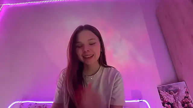 Snapshot of CandysRose chatting on October 8, 2025, 5:24 pm CandysRose online show from October 8, 2025, 5:24 pm