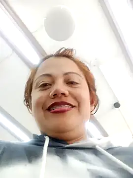 Snapshot of Tiffany-Parker_ chatting on October 8, 2025, 3:24 pm Tiffany-Parker  online show from October 8, 2025, 3:24 pm