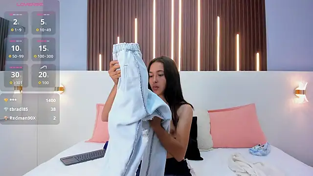 Snapshot of Nathaly__Rosse chatting on October 9, 2025, 3:18 am Nathaly Rosse online show from October 9, 2025, 3:18 am