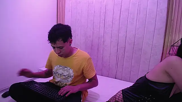 jakeyariana online show from November 18, 2025, 8:34 pm