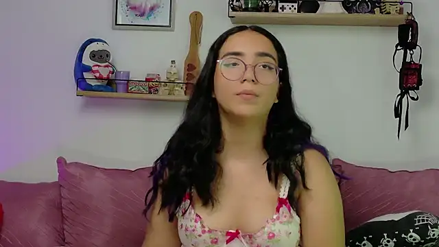 LucyDerby online show from December 2, 2025, 9:16 pm