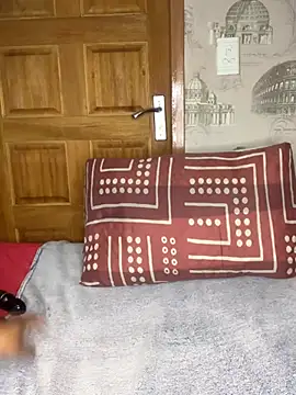 Bellabootie online show from April 13, 2026, 6:12 pm