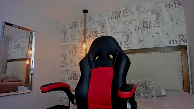 Snapshot of ALAHIACRUZ1 chatting on February 19, 2026, 7:22 pm ALAHIACRUZ1 online show from February 19, 2026, 7:22 pm