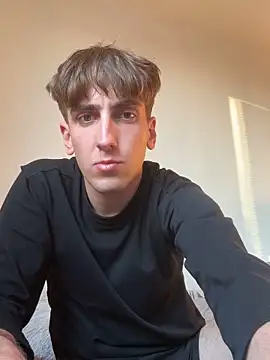 pttvnvkka online show from October 3, 2025, 3:46 pm