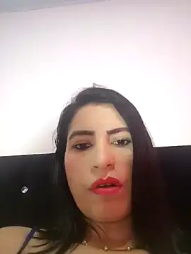 Snapshot of naty_hot4uu chatting on October 28, 2025, 12:04 pm naty hot4uu online show from October 28, 2025, 12:04 pm