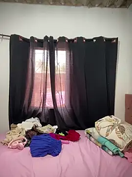 Snapshot of EggedGrowth chatting on February 7, 2026, 3:31 pm EggedGrowth online show from February 7, 2026, 3:31 pm