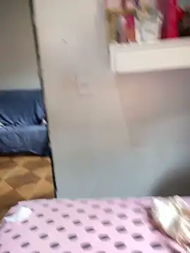 Snapshot of EggedGrowth chatting on February 3, 2026, 12:32 pm EggedGrowth online show from February 3, 2026, 12:32 pm