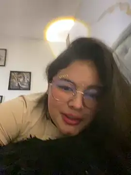 Nina Rouge7 online show from October 7, 2025, 2:40 pm