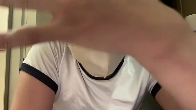 tora3220 online show from October 21, 2025, 1:21 pm