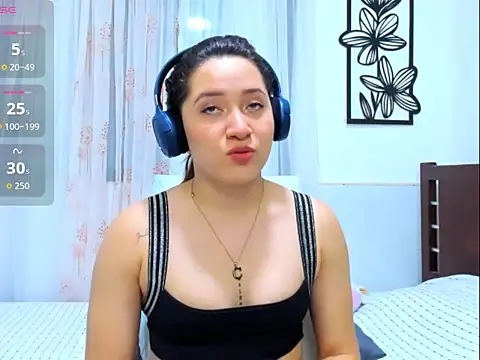 SofyCastillo2 online show from October 14, 2025, 3:34 pm