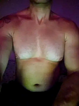 Snapshot of Ando1992 chatting on November 13, 2025, 5:17 pm Ando1992 online show from November 13, 2025, 5:17 pm