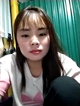 Snapshot of soixam00 chatting on October 10, 2025, 3:35 pm soixam00 online show from October 10, 2025, 3:35 pm