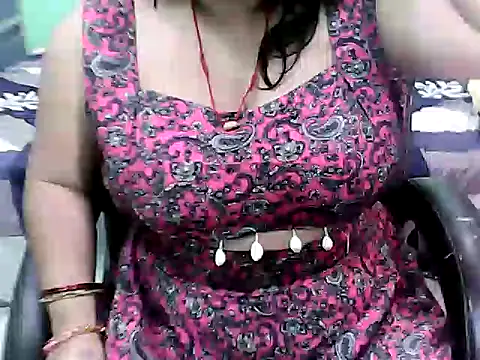 BABITA KUMARII online show from March 21, 2026, 5:17 pm