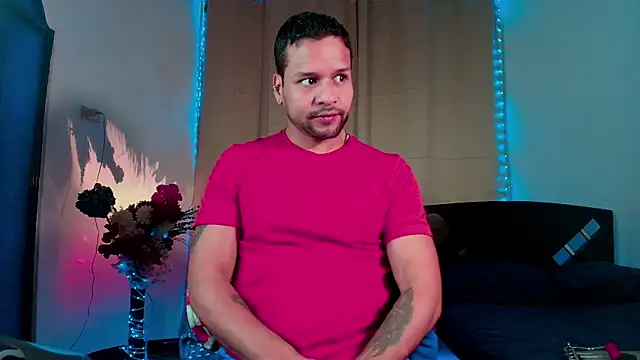 Snapshot of LucasGaeel chatting on October 16, 2025, 2:09 am LucasGaeel online show from October 16, 2025, 2:09 am