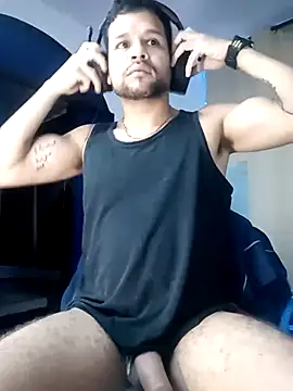 Snapshot of LucasGaeel chatting on November 16, 2025, 12:10 pm LucasGaeel online show from November 16, 2025, 12:10 pm