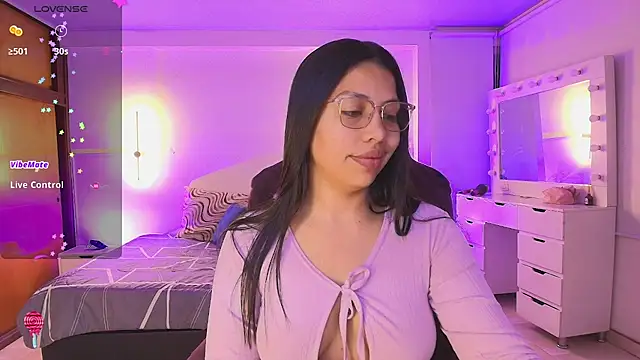 kloe28 online show from February 26, 2026, 3:39 am