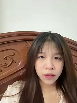 Hanaa07  online show from December 19, 2025, 12:58 am