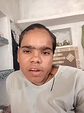 Snapshot of Ok_pooja chatting on October 15, 2025, 5:28 am Ok pooja online show from October 15, 2025, 5:28 am