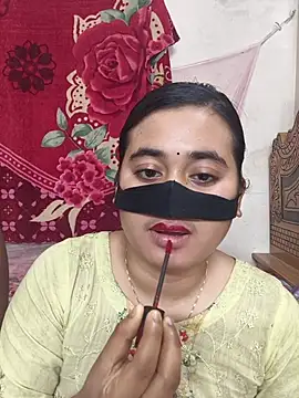 Love Queen11 online show from February 17, 2026, 4:04 pm