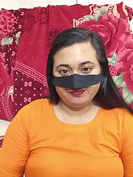Snapshot of Love_Queen11 chatting on June 9, 2026, 4:19 pm Love Queen11 online show from June 9, 2026, 4:19 pm