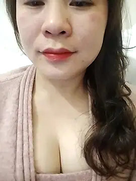 Snapshot of Girl_Shy2000 chatting on February 12, 2026, 2:17 pm Girl Shy2000 online show from February 12, 2026, 2:17 pm