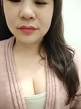 Snapshot of Girl_Shy2000 chatting on February 23, 2026, 10:32 pm Girl Shy2000 online show from February 23, 2026, 10:32 pm