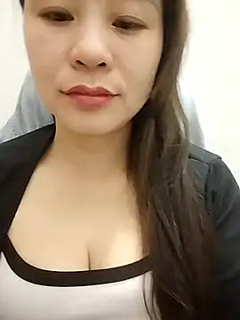 Snapshot of Girl_Shy2000 chatting on November 15, 2025, 11:25 am Girl Shy2000 online show from November 15, 2025, 11:25 am