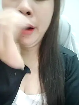 Snapshot of Girl_Shy2000 chatting on November 11, 2025, 10:15 pm Girl Shy2000 online show from November 11, 2025, 10:15 pm