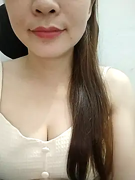 Snapshot of Girl_Shy2000 chatting on November 6, 2025, 12:09 pm Girl Shy2000 online show from November 6, 2025, 12:09 pm