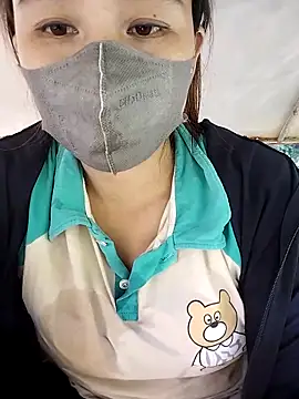 Snapshot of Girl_Shy2000 chatting on October 26, 2025, 2:01 am Girl Shy2000 online show from October 26, 2025, 2:01 am